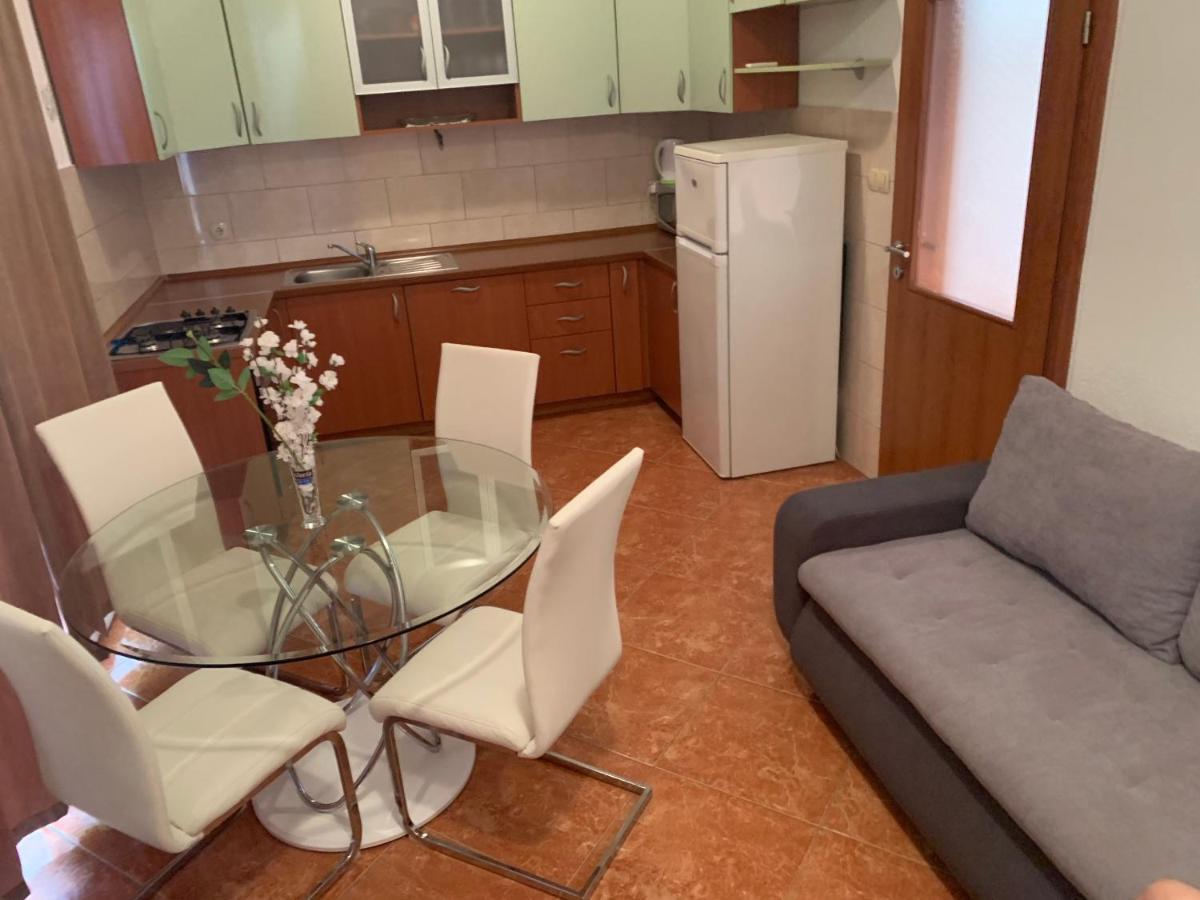 Apartment Lena Kastela Dış mekan fotoğraf