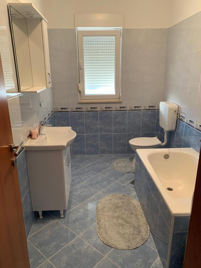 Apartment Lena Kastela Dış mekan fotoğraf