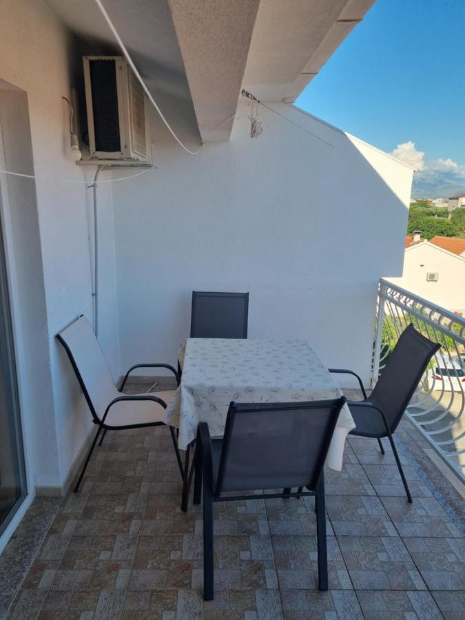 Apartment Lena Kastela Dış mekan fotoğraf